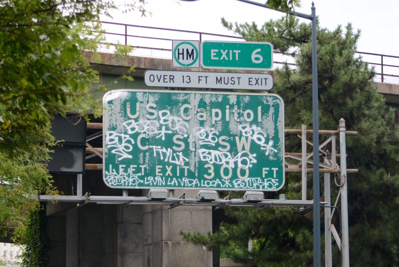 Conveniently located off the Southwest Freeway is Exit 6 toward USB Capitol BJSCT 06W6+TYJ OFVIDALOKA. The left exit ramp near the 3rd Street Tunnel suffered a year-long identity crisis back in 2015 when <a href=http://wtop.com/dc-transit/2015/08/exclusive-southeast-southwest-freeway-signage-still-askew/slide/1/>DDOT mislabeled the exit</a> along the freeway as Exit 2B instead of Exit 6 back in 2015. (WTOP/Dave Dildine)