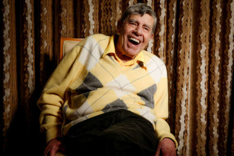 Comedian Jerry Lewis dead at 91
