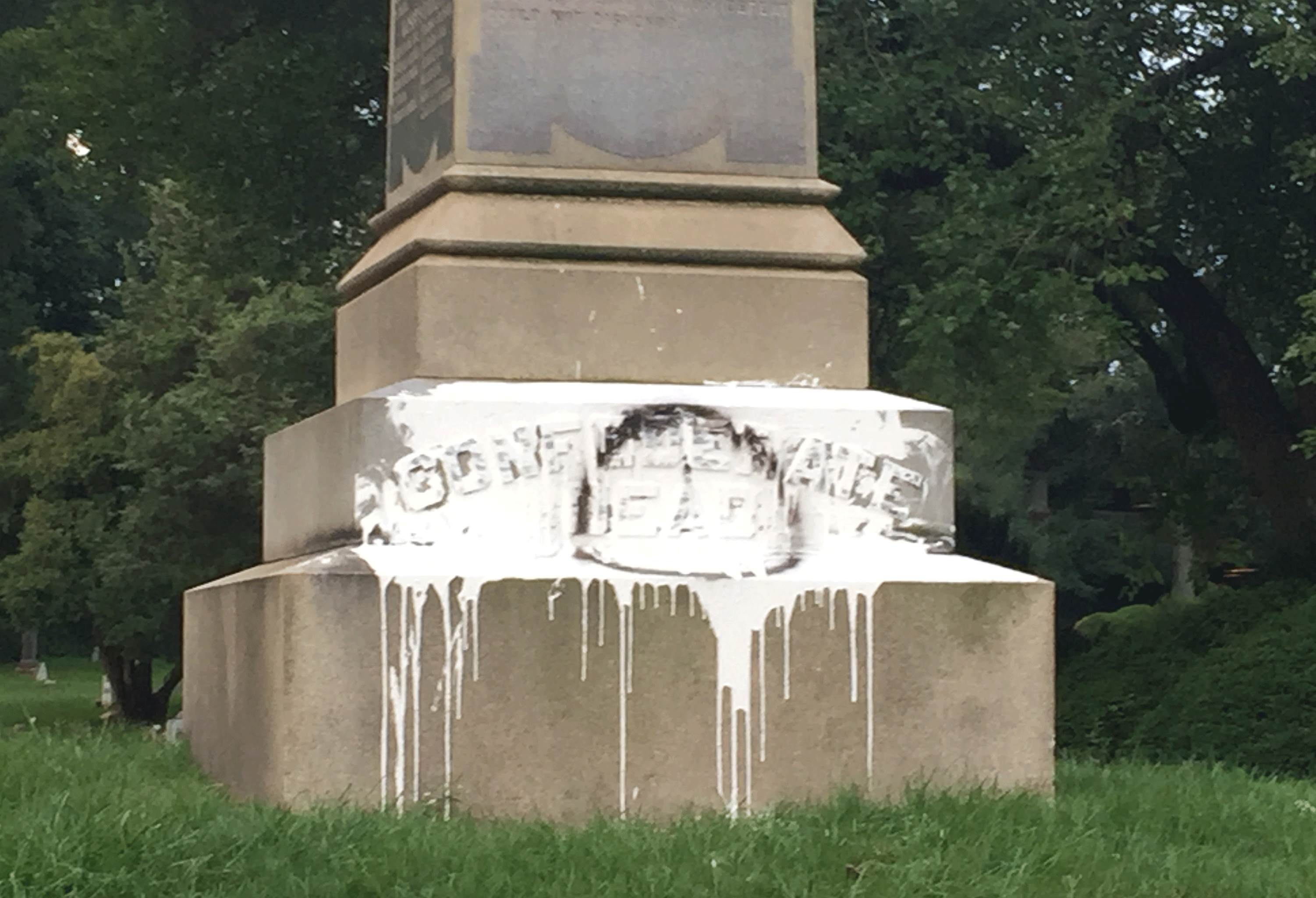 Fairfax cemetery’s Confederate monument splashed with paint WTOP News