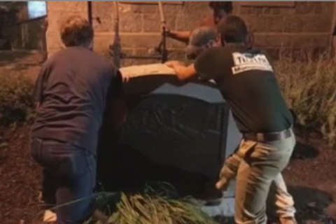 Howard Co. removes Confederate monument at courthouse
