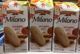 Pumpkin spice Milano cookies. (WTOP/Jack Moore)