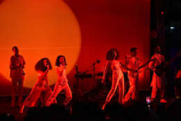 WASHINGTON, DC - JANUARY 19:  Singer Solange Knowles performs onstage at the Busboys and Poets' Peace Ball: Voices of Hope and Resistance at National Museum Of African American History &amp; Culture on January 19, 2017 in Washington, DC.  (Photo by Mike Coppola/Getty Images for Busboys and Poets)