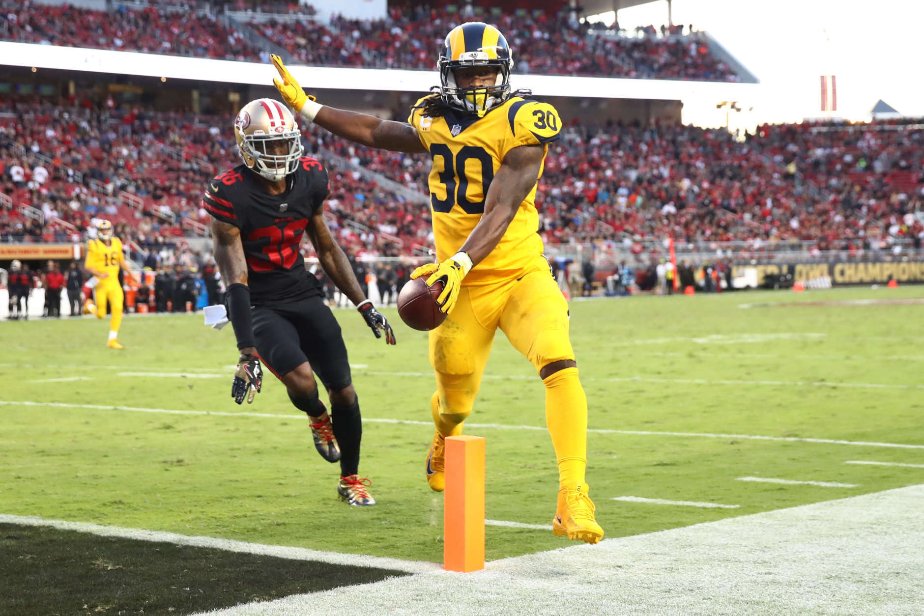 SANTA CLARA, CA - SEPTEMBER 21:  Todd Gurley #30 of the Los Angeles Rams rushes for a touchdown against the San Francisco 49ers during their NFL game at Levi's Stadium on September 21, 2017 in Santa Clara, California.  (Photo by Ezra Shaw/Getty Images)