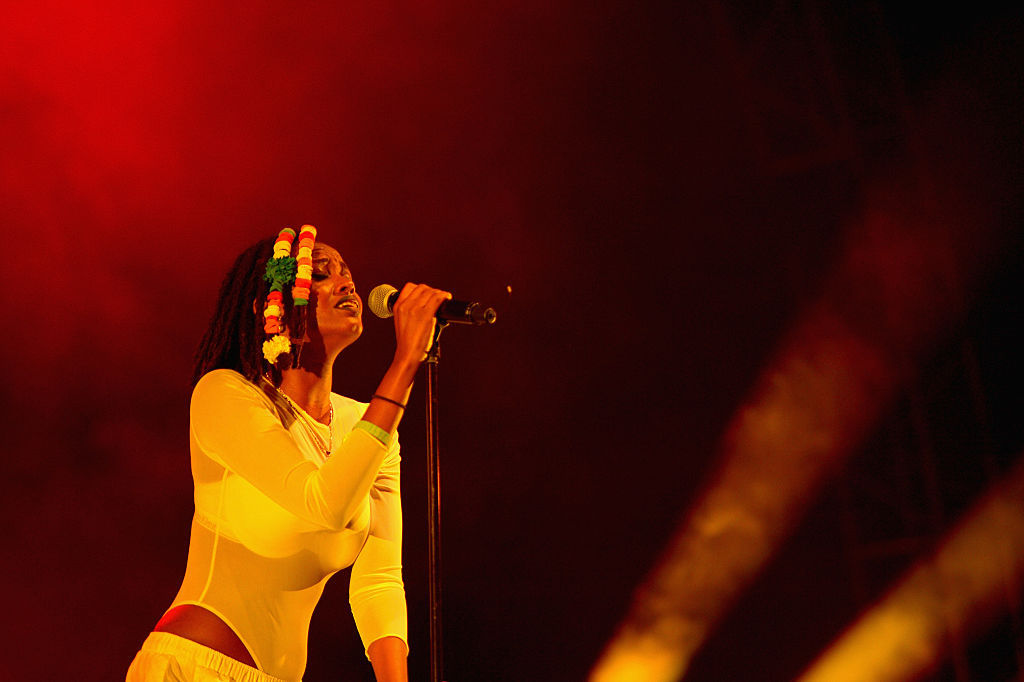 LOS ANGELES, CA - AUGUST 27:  Singer Kelela performs onstage during FYF Fest 2016 at Los Angeles Sports Arena on August 27, 2016 in Los Angeles, California.  (Photo by Matt Winkelmeyer/Getty Images for FYF)