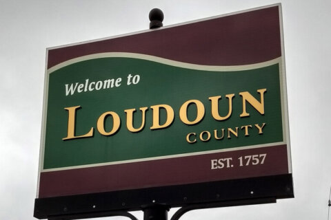 Loudoun supervisors weigh tweak in public comment duration for non-English speakers