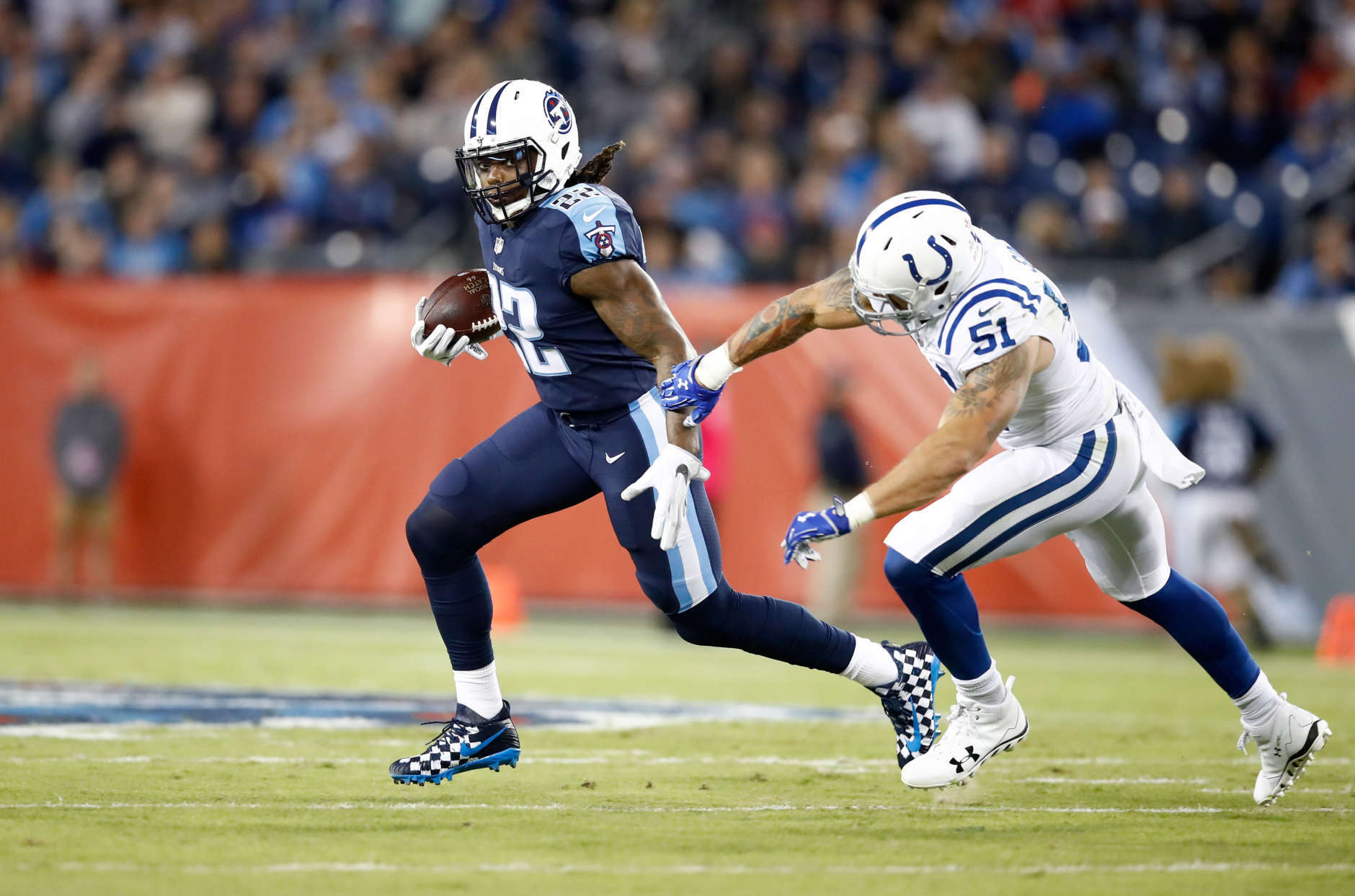 NASHVILLE, TN - OCTOBER 16:  Derrick Henry #22 of the Tennessee Titans runs with the ball against the  Indianapolis Colts at Nissan Stadium on October 16, 2017 in Nashville, Tennessee.  (Photo by Andy Lyons/Getty Images)
