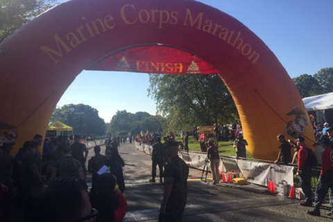 Ready, set, go! Thousands of runners take part in 2017 Marine Corps Marathon