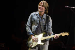 Keith Urban performs at Eric Clapton's Crossroads Guitar Festival 2013 at Madison Square Garden on Saturday, April 13, 2013 in New York. (Photo by Charles Sykes/Invision/AP)