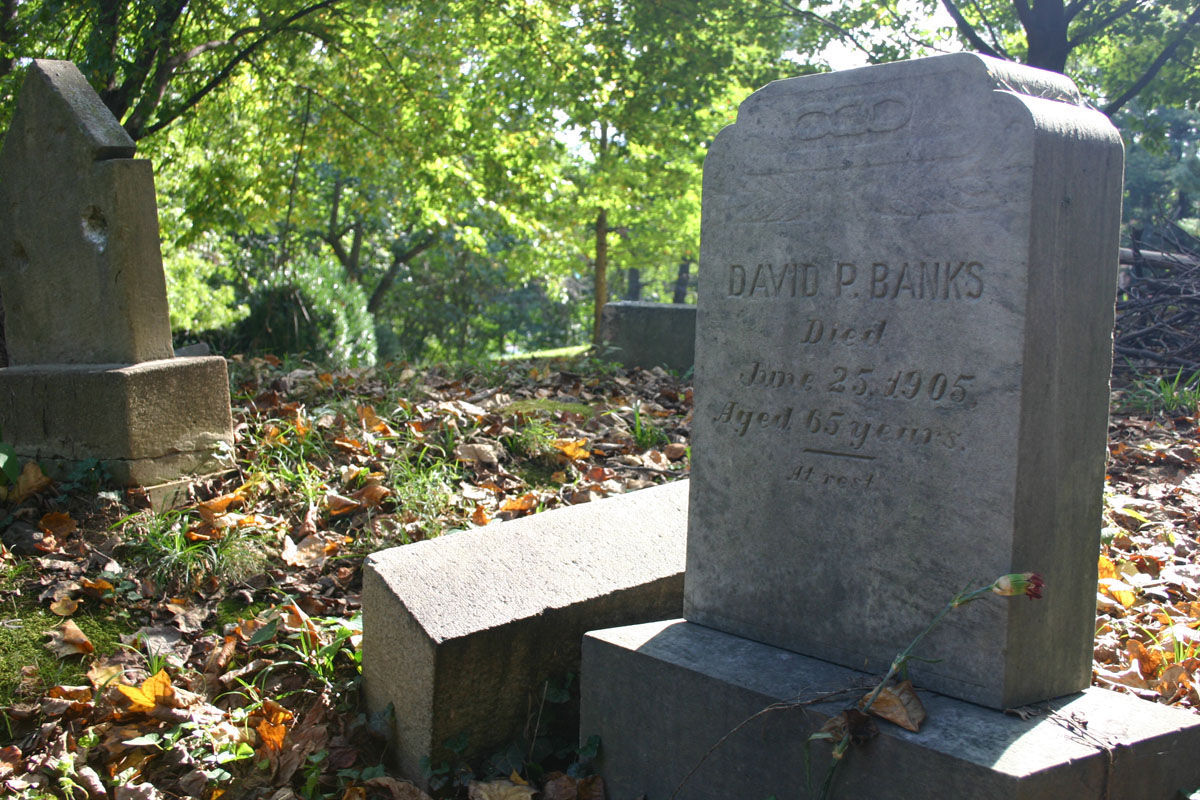 


Oak Hill Cemetery (WTOP/Jack Moore)

