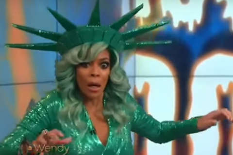 Wendy Williams passes out on live TV