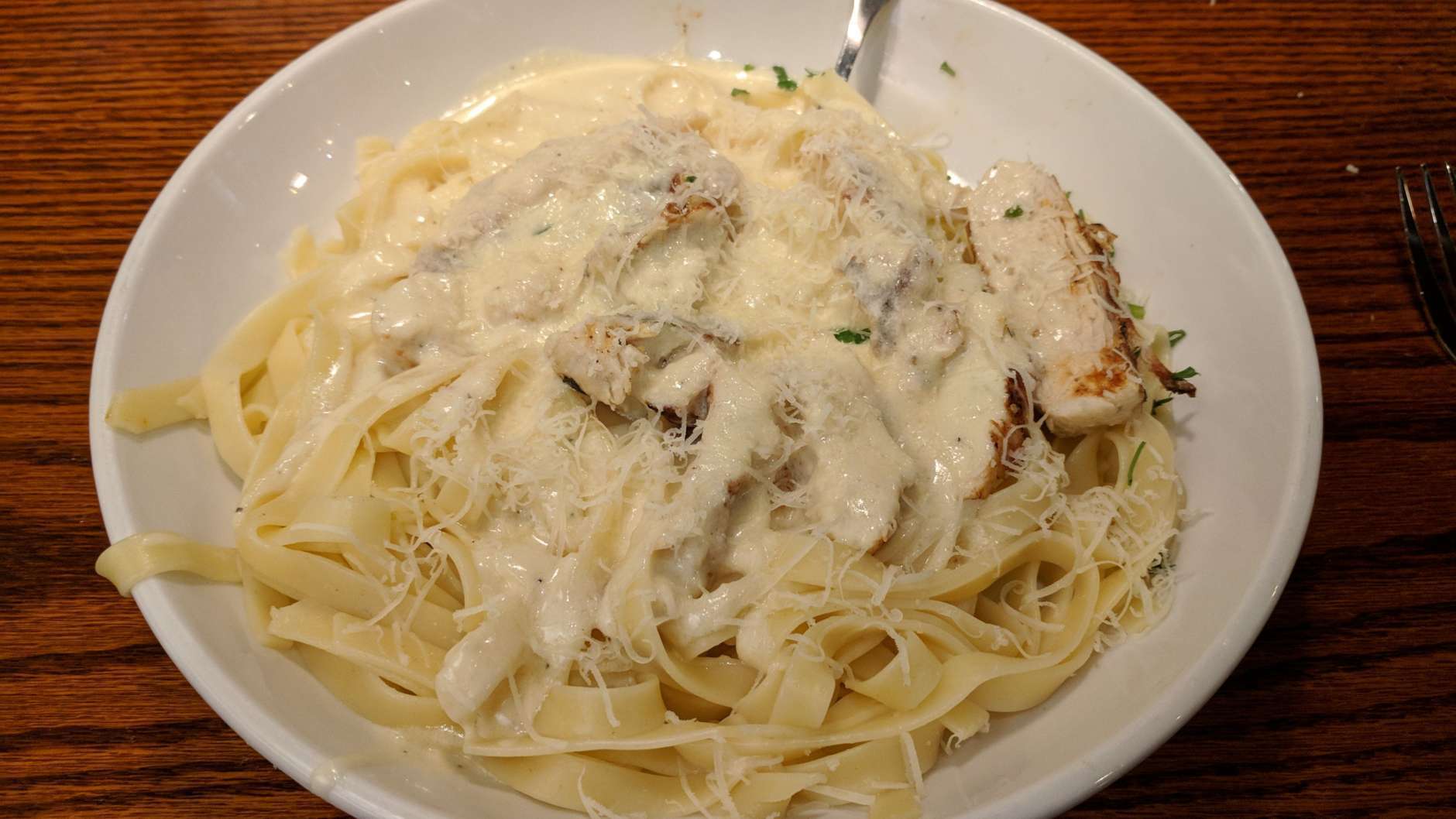 The meal: Fettuccine with Alfredo and grilled chicken. (WTOP/Brandon Millman)