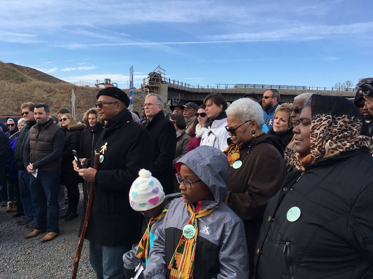 There were two stops along the route. During both stops, Loudoun Freedom Center Founder Pastor Michelle C. Thomas shared details about the history of both plantations, along with ongoing preservation efforts. (WTOP/Liz Anderson) 
