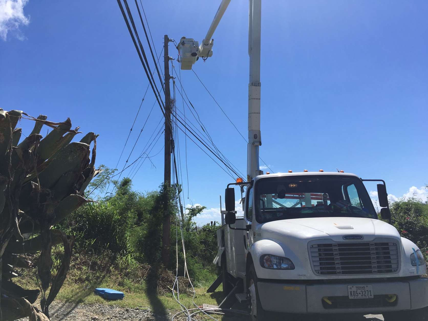 Stateside utility crews are making great progress at restoring St. John's grid. (WTOP/Jeff Clabaugh)