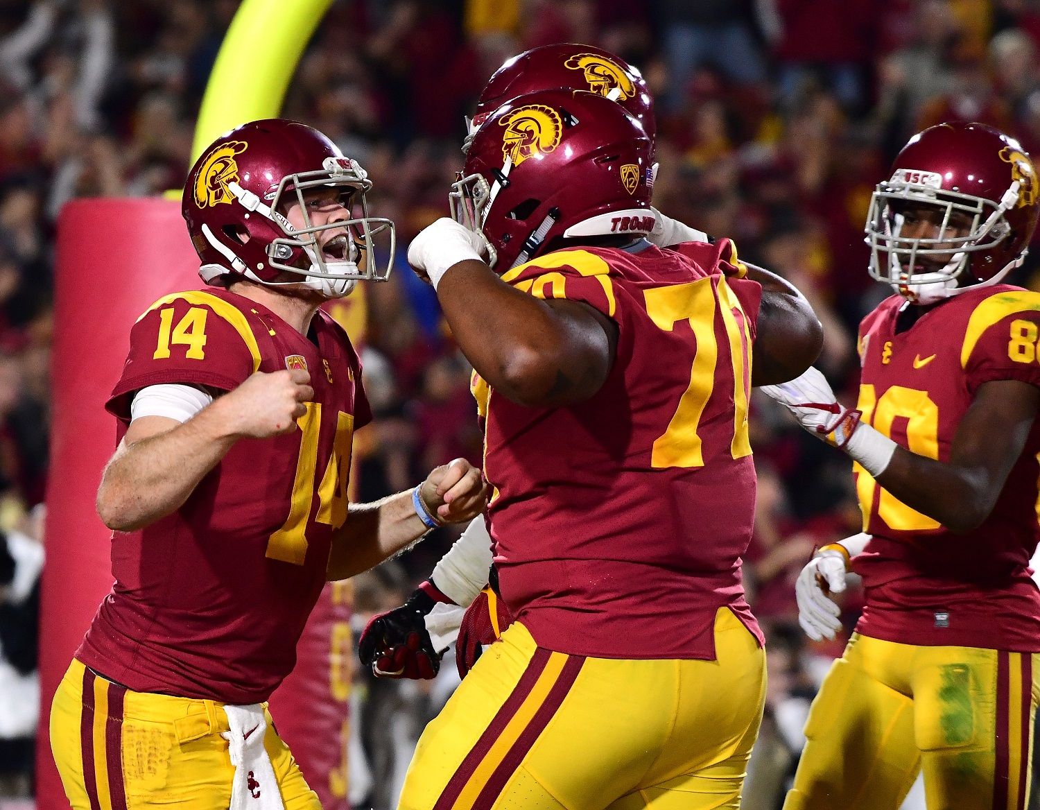 LOS ANGELES, CA - NOVEMBER 18:  Sam Darnold #14 of the USC Trojans reacts to his touchdown to take a 21-7 lead over the UCLA Bruins during the third quarter at Los Angeles Memorial Coliseum on November 18, 2017 in Los Angeles, California.  (Photo by Harry How/Getty Images)