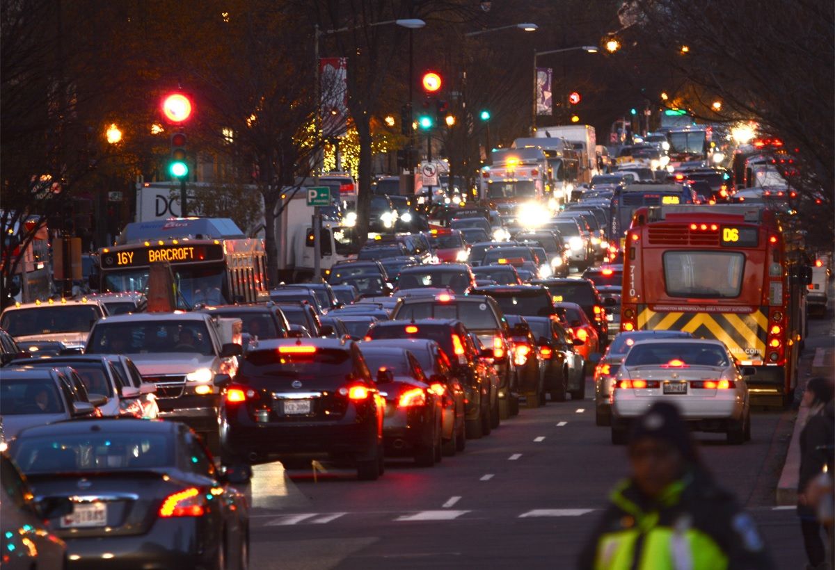 Many roads in downtown D.C. are clogged with traffic during the 2015 National Christmas Tree Lighting ceremony. (WTOP/Dave Dildine)