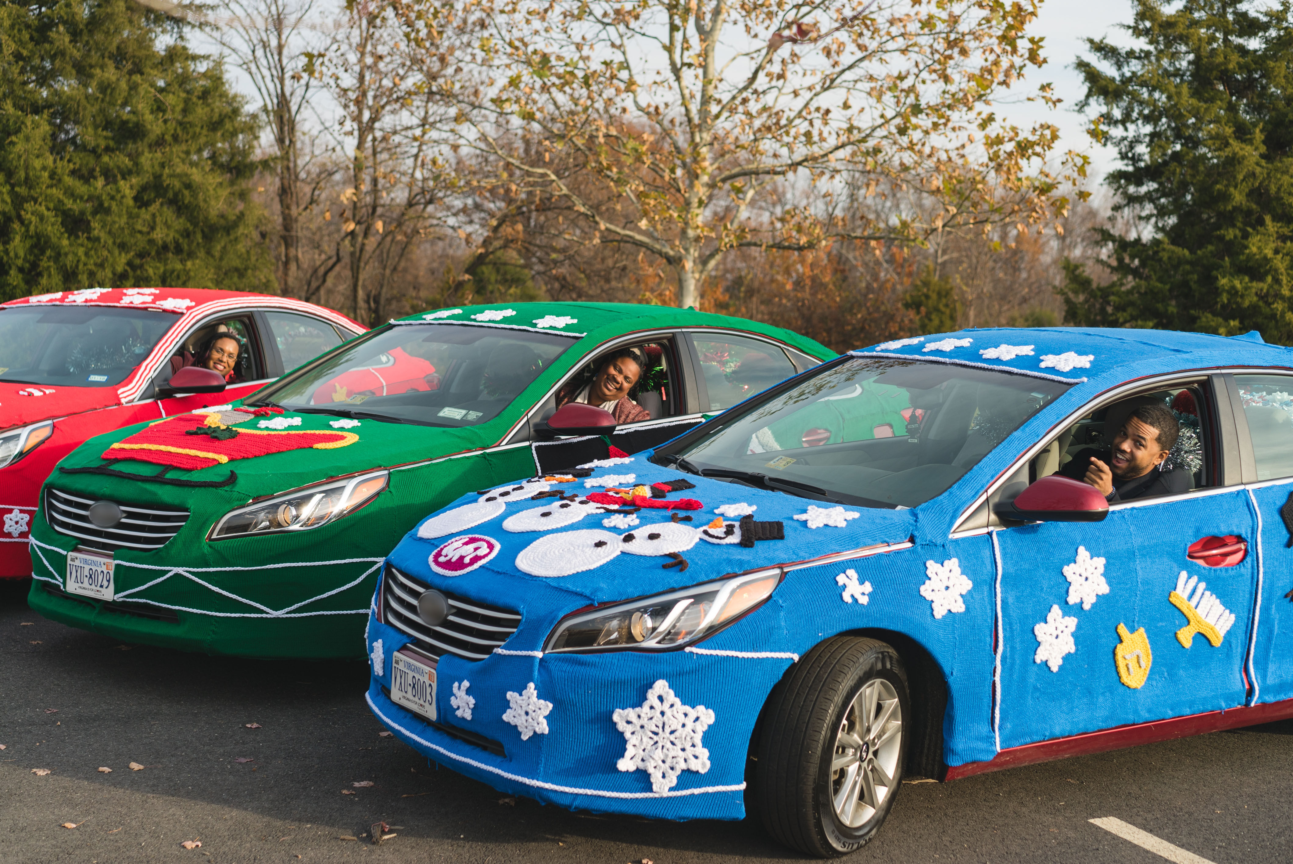 Lyft wraps cars in ugly sweaters to benefit Martha's Table | WTOP