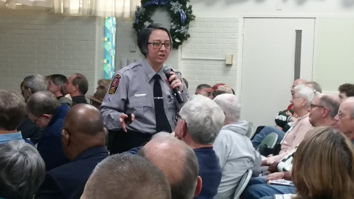 Fairfax Co. Police hold "Worship Watch" program at Prince of Peace Lutheran Church in Springfield, Virginia. (WTOP/Kathy Stewart)