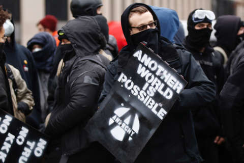 Second inauguration rioting trial begins, prosecutors change tack