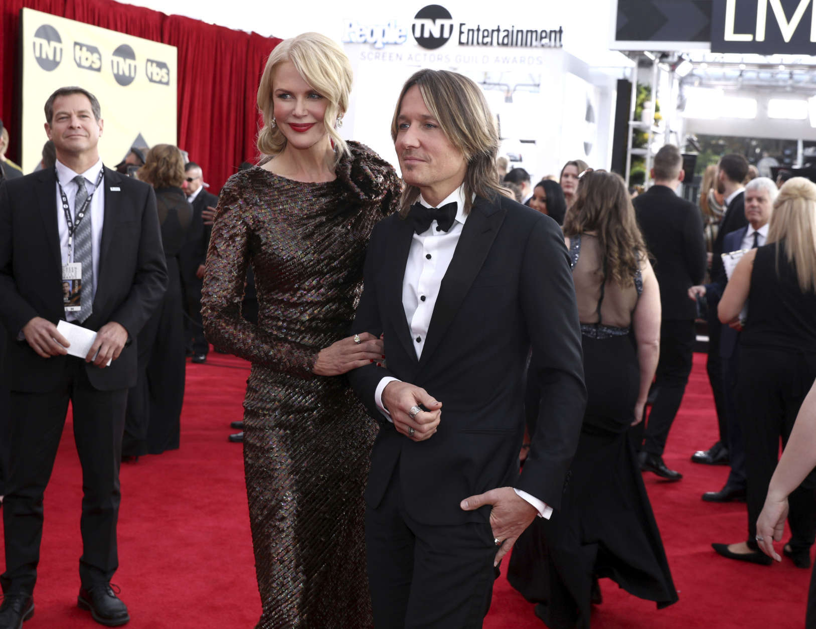 Nicole Kidman, left, and Keith Urban arrive at the 24th annual Screen Actors Guild Awards at the Shrine Auditorium &amp; Expo Hall on Sunday, Jan. 21, 2018, in Los Angeles. (Photo by Matt Sayles/Invision/AP)