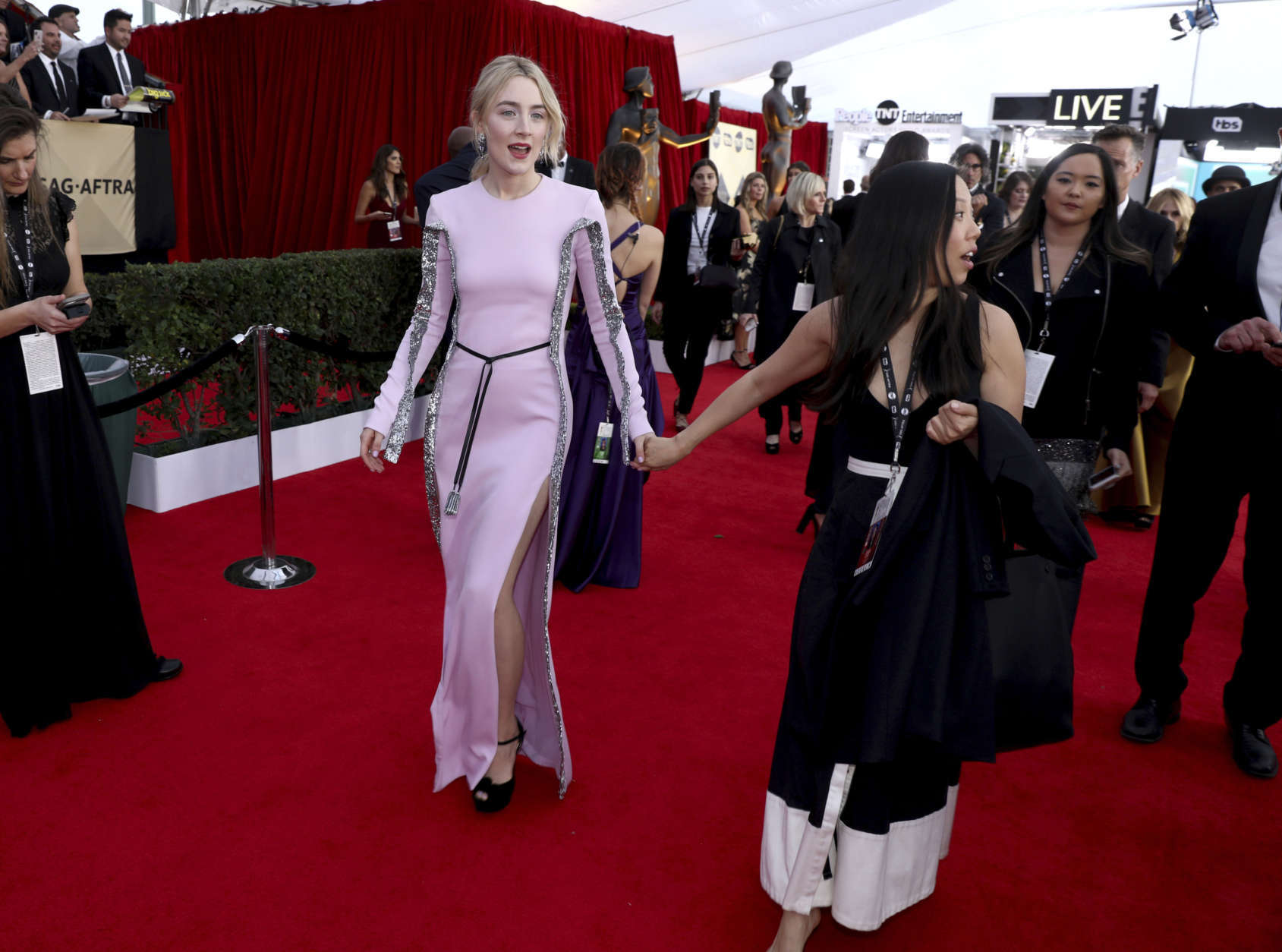 Saoirse Ronan arrives at the 24th annual Screen Actors Guild Awards at the Shrine Auditorium &amp; Expo Hall on Sunday, Jan. 21, 2018, in Los Angeles. (Photo by Matt Sayles/Invision/AP)