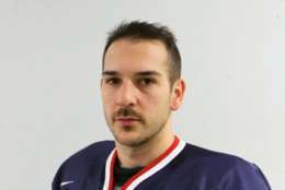 Headshot of Garrett Roe of Vienna, Va., center for USA Hockey.