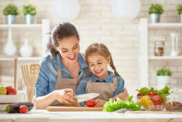"Feeding a child was challenging, and it required me to get creative." (Thinkstock) 