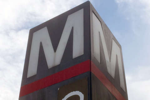 Shuttle buses to replace some Metro Red Line service for next 3 weekends