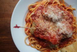 photo shows spaghetti with meatballs
