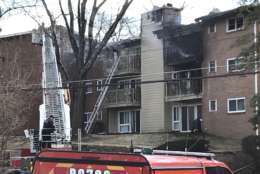 Firefighters say no one was injured in the fire at the Fireside Park Apartments, in Rockville. (WTOP/Michelle Basch)