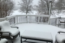 Snow fall in Gainesville, Virginia. (Courtesy Heidi Rhodes via Twitter)