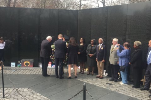 Sacrifice honored during Vietnam veterans day ceremony (photos)