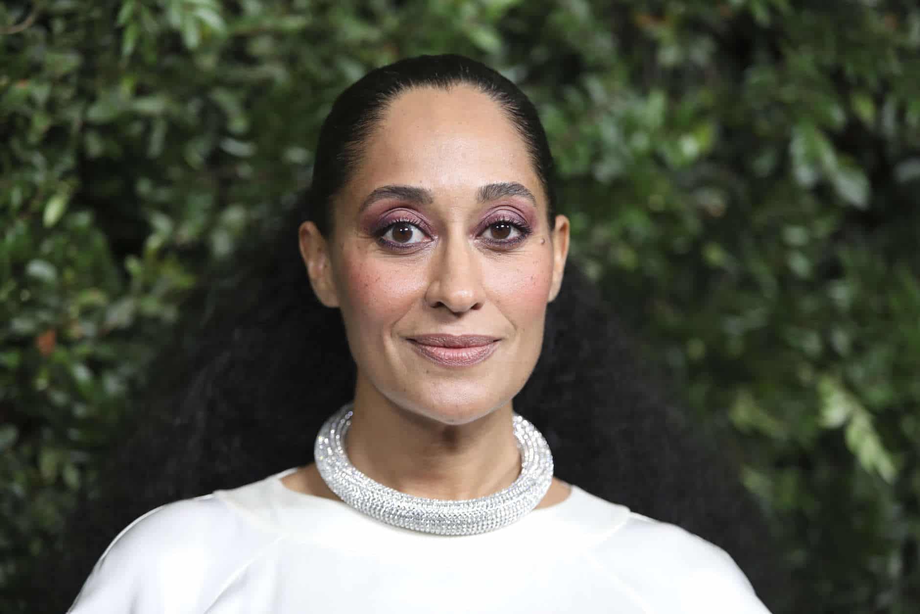 Tracee Ellis Ross arrives at the CHANEL Pre-Oscar Dinner at Madeo Restaurant on Saturday, March 3, 2018, in Los Angeles. (Photo by Omar Vega/Invision/AP)