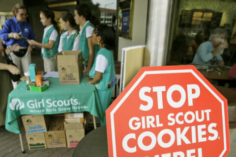 Wine of the Week: 5th annual Girl Scout cookie pairing guide