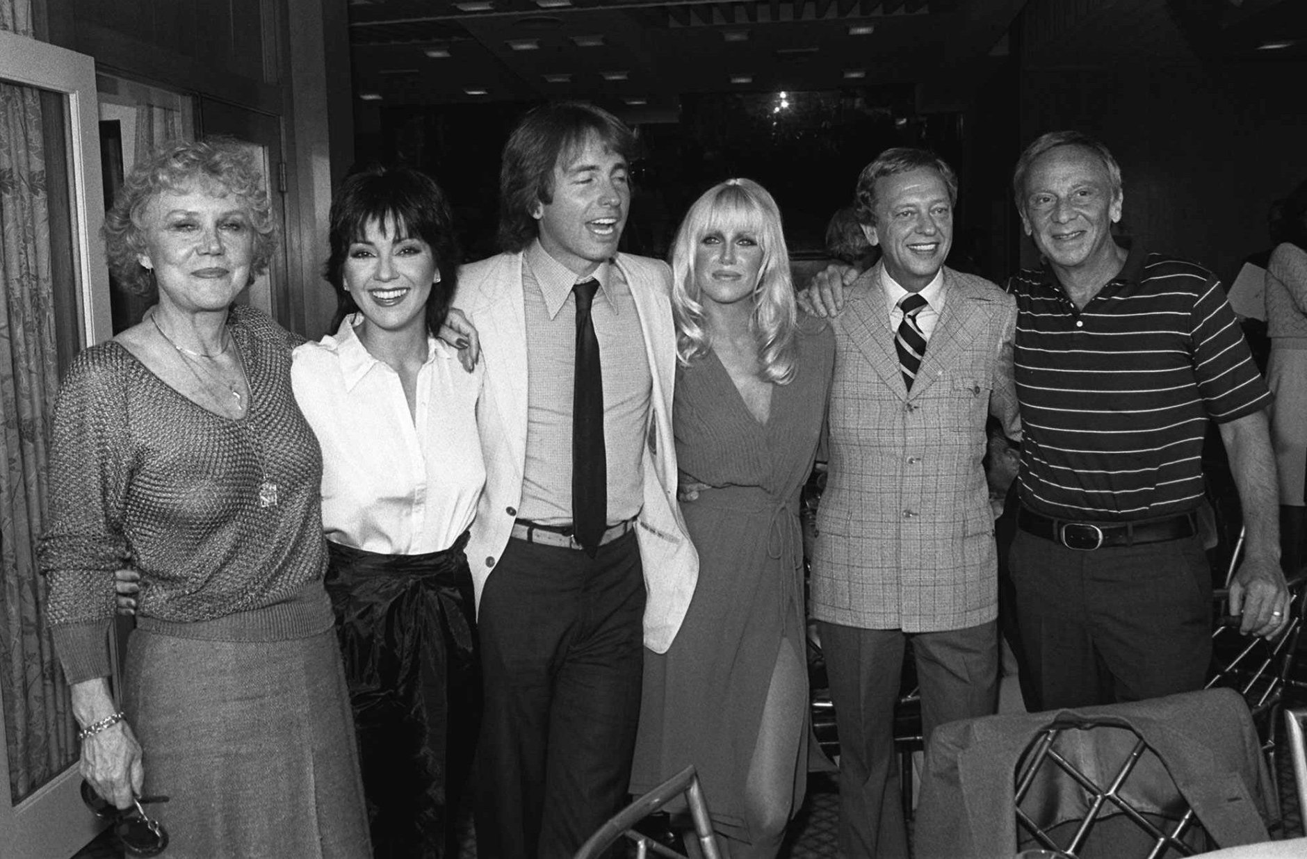 Actor Norman Fell, far right, who played the irritable landlord Stanley Roper on the 1970s television sitcom ``Three's Company,'' is shown with cast of the show in Los Angeles in this 1979 photo. Seen, from left, are: actors Audra Lindley; Joyce DeWitt; John Ritter; Suzanne Somers; Don Knotts; and Fell. (AP Photo)