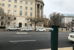 The Garfield assassination site in D.C. is in the middle of Constitution Avenue between the National Gallery of Art and the Federal Trade Commission. (WTOP/Dick Uliano)