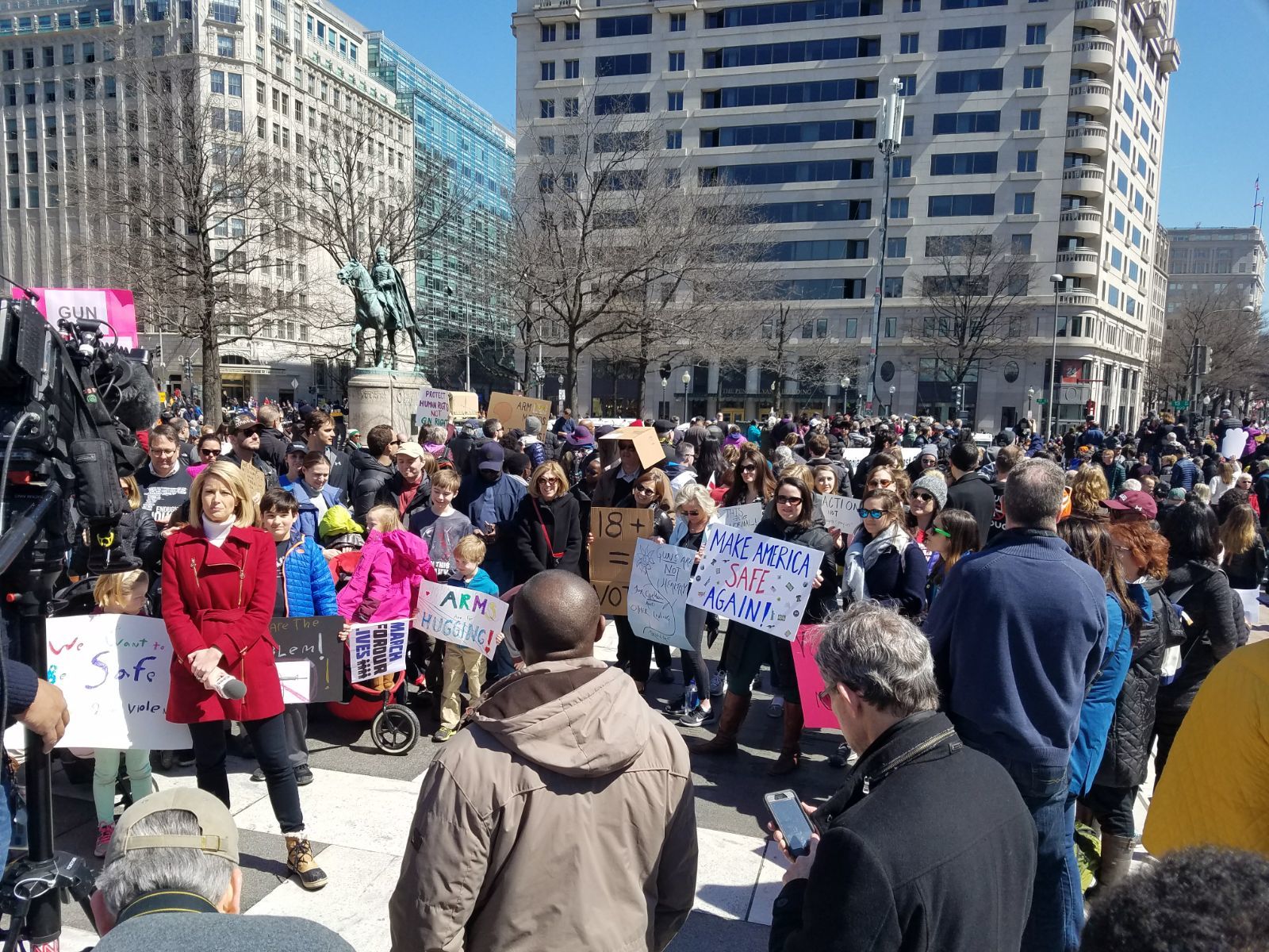 Crowds at Saturday's March For Our Lives rally. (Courtesy Olivia Prieto) 