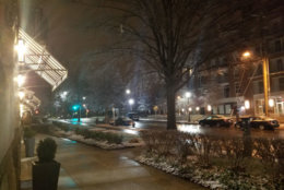 Northwest D.C. saw a dusting of snow before dawn. (WTOP/Will Vitka)