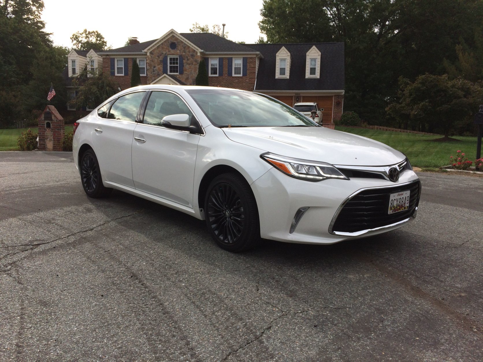 Car guy Mike Parris says the Avalon is the largest sedan from Toyota, and it has a premium look and feel. (WTOP/Mike Parris)