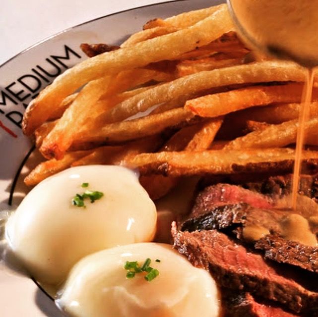 Medium Rare also has a weekend brunch that adds steak and eggs, French toast, and a steak and portobello mushroom hash eggs Benedict to the menu. (Credit: Medium Rare)
