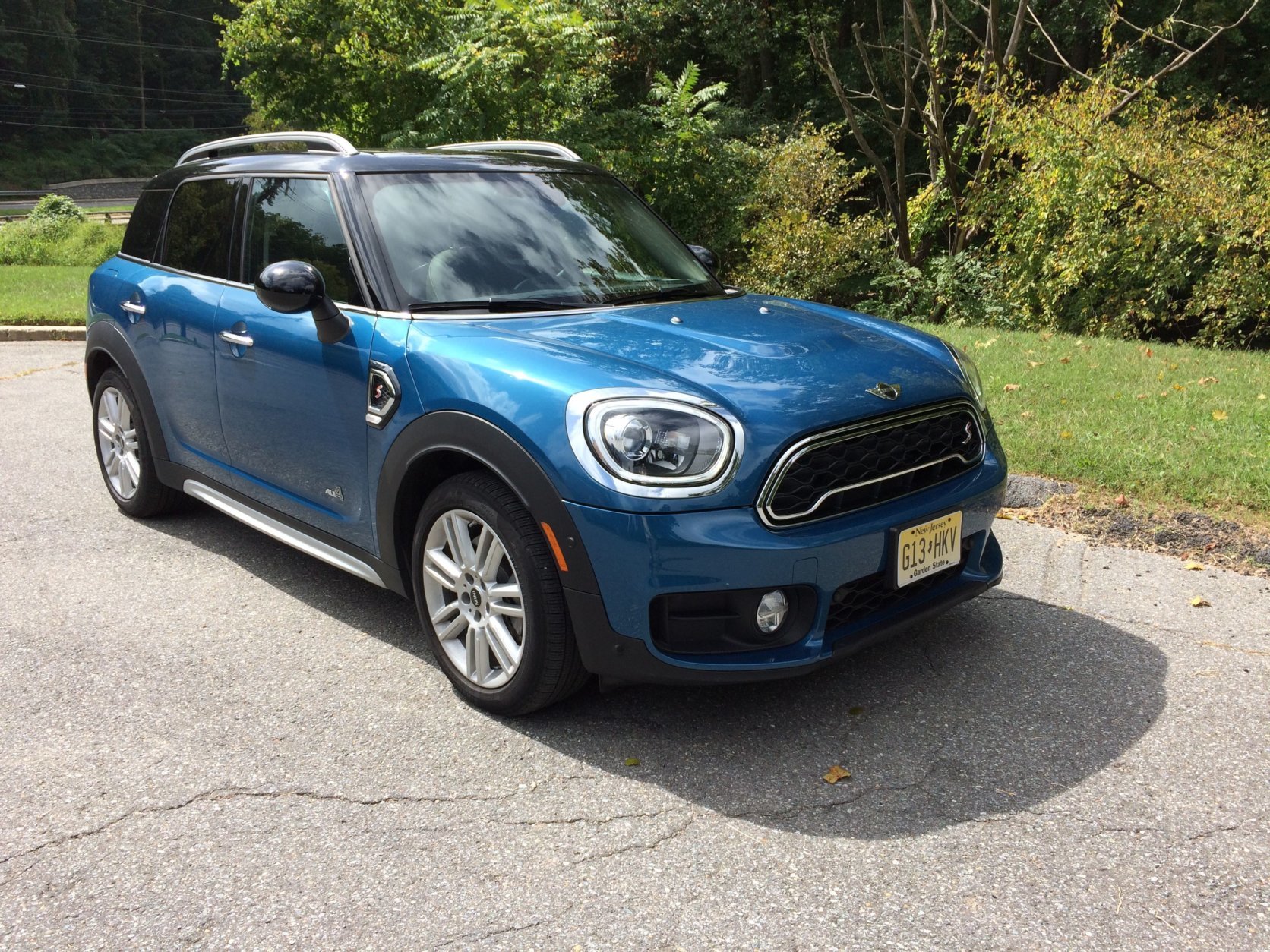 Car guy Mike Parris says the Mini Cooper S Countryman All4 is a refined yet pricey small crossover with a special vibe. (WTOP/Mike Parris)