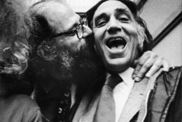 Allen Ginsberg, 44, beat generation poet, thanks lawyer William Kunstler in Detroit Jan. 15, 1971, for bringing him to the preliminary hearings of three White Panthers Party members accused of bombing a CIA building in Ann Arbor, Michigan. Kunstler hopes to qualify Ginsberg as an expert witness on youth. (AP Photo)