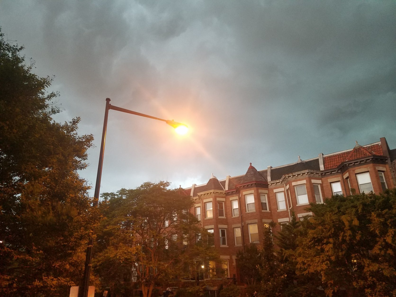 Storm clouds roll over NW Washington, D.C. (WTOP/Will Vitka)