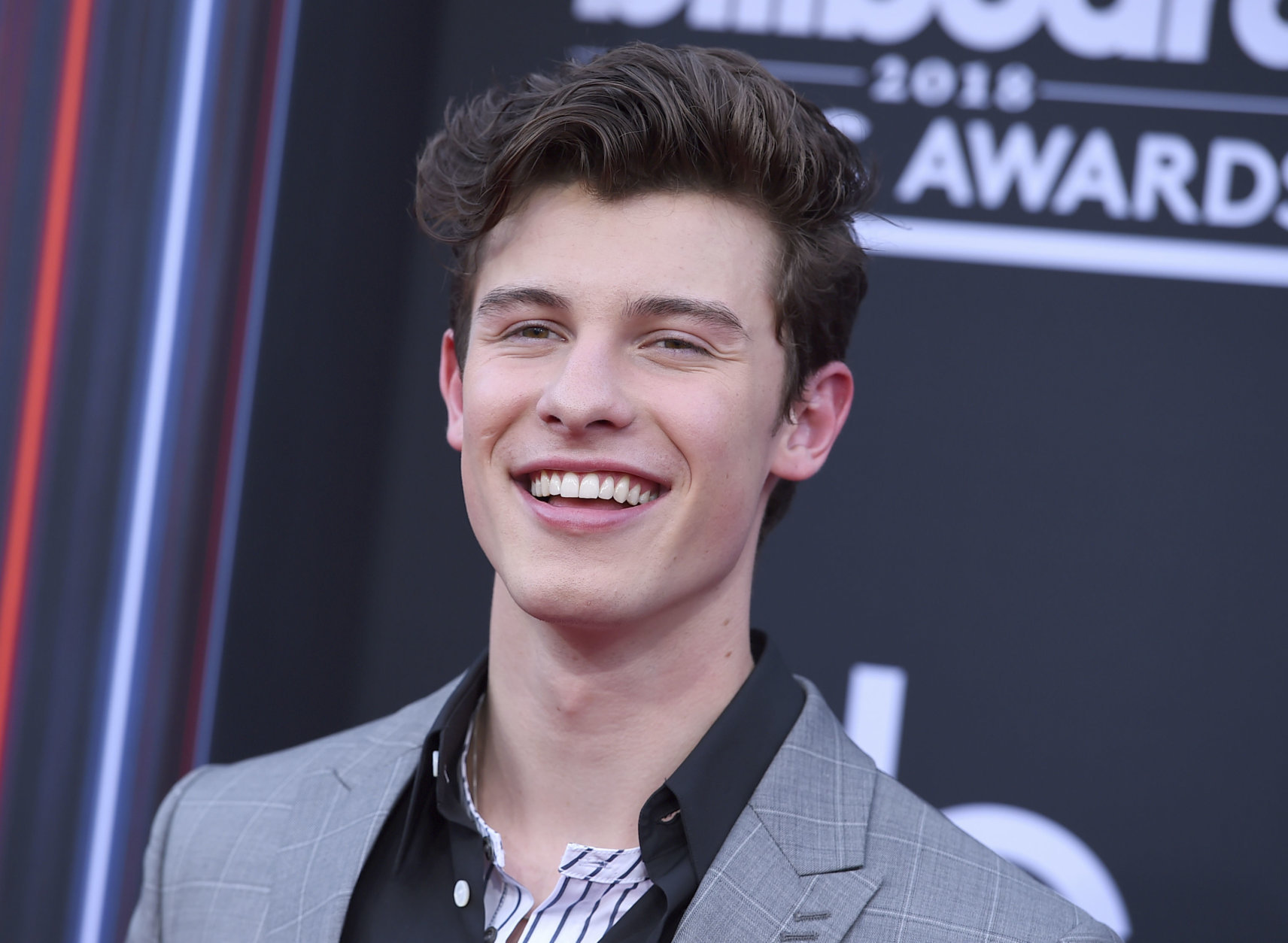 Shawn Mendes arrives at the Billboard Music Awards at the MGM Grand Garden Arena on Sunday, May 20, 2018, in Las Vegas. (Photo by Jordan Strauss/Invision/AP)