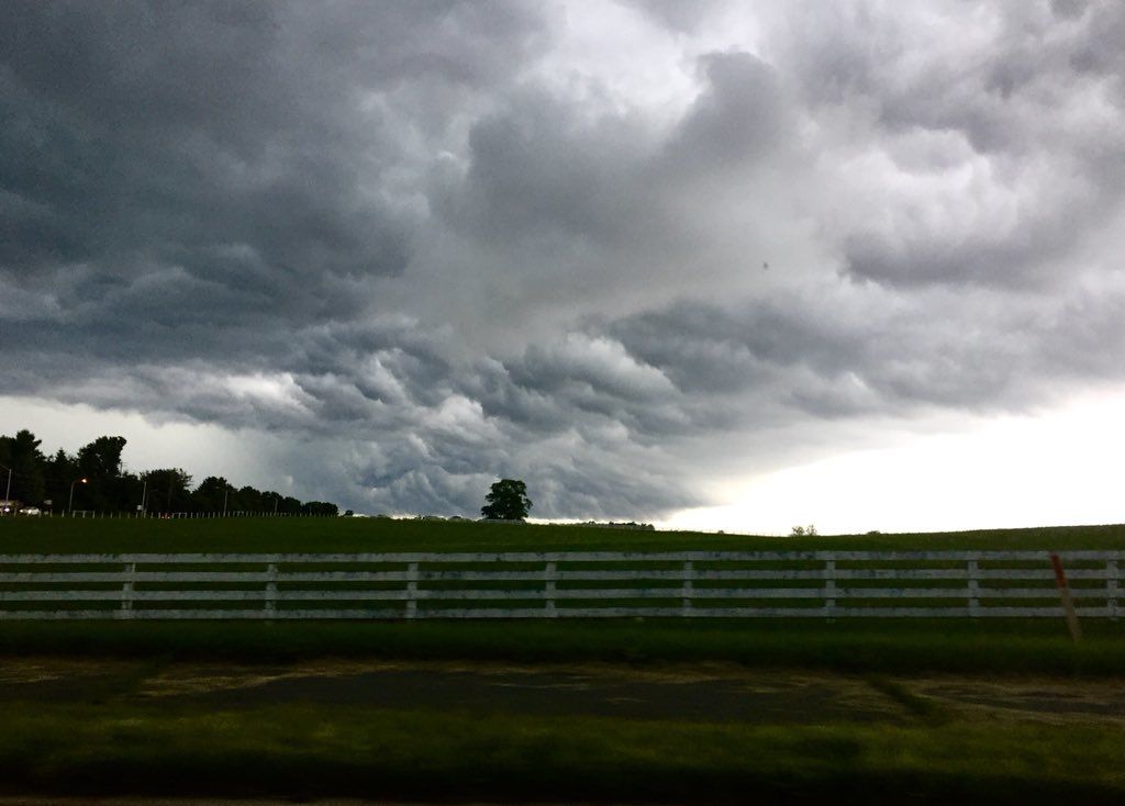 The storm rolls in to Gaithersburg, Maryland, Thursday evening. (Courtesy Carolyn Raskauskas)
