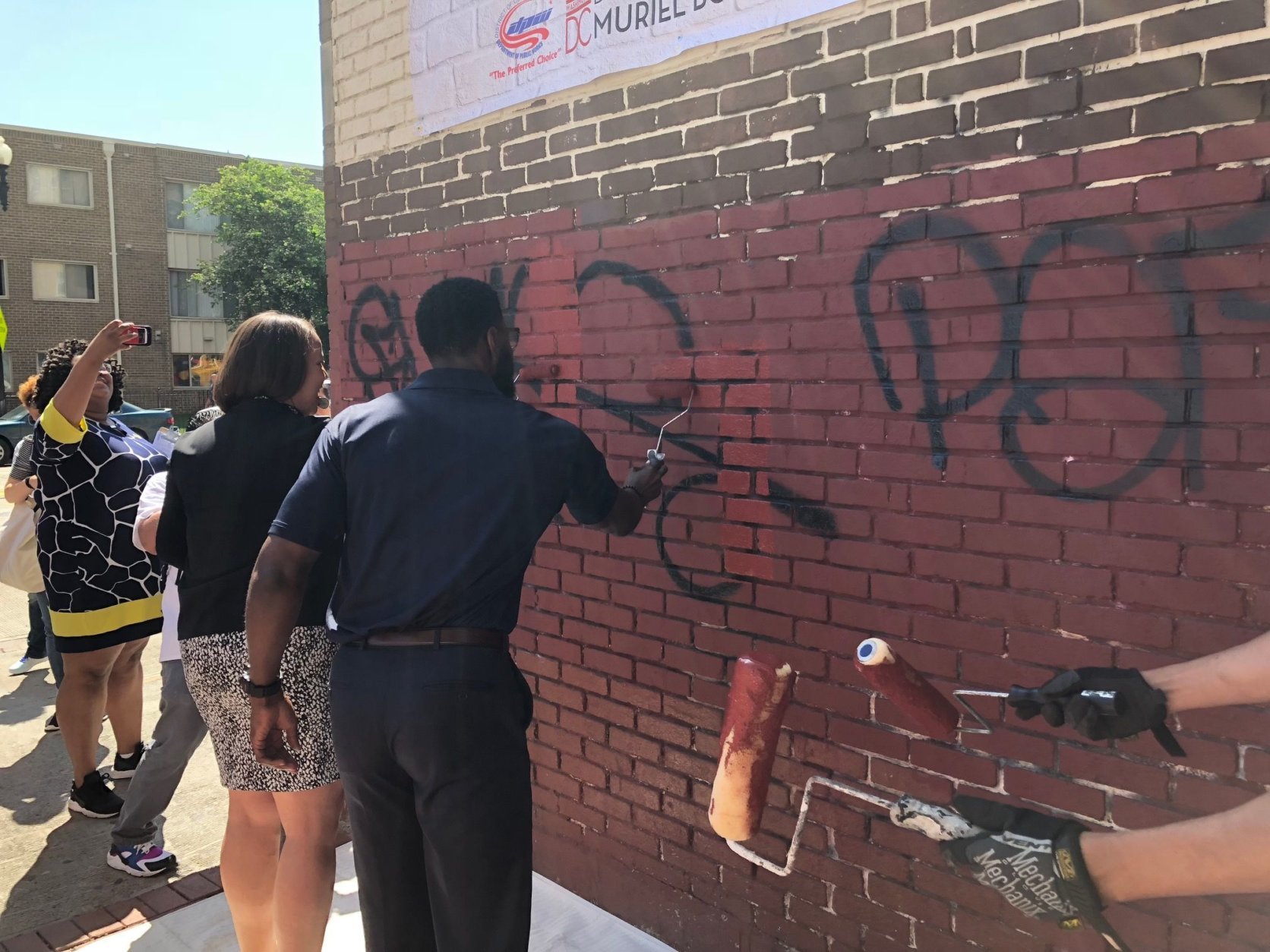 Through July 20, crews will be working their way through the city while also responding to requests from residents. Those who spot graffiti are asked to call 311. (WTOP/John Aaron)