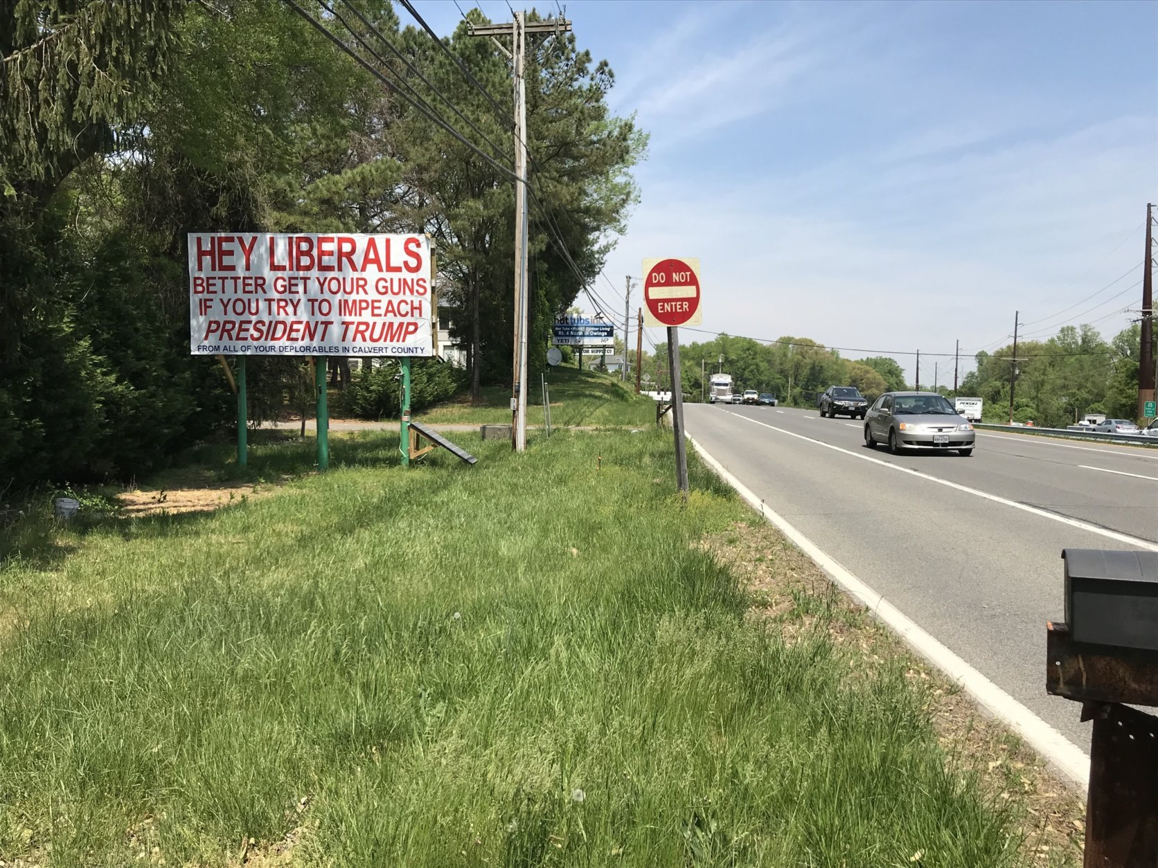 The sign went up recently along Maryland Route 4 at Bowie Shop Road in Calvert County, and is visible to northbound traffic. (WTOP/Michelle Basch)