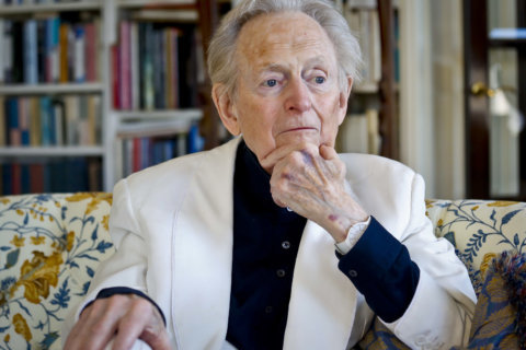 Tom Wolfe, author of ‘The Right Stuff,’ dies