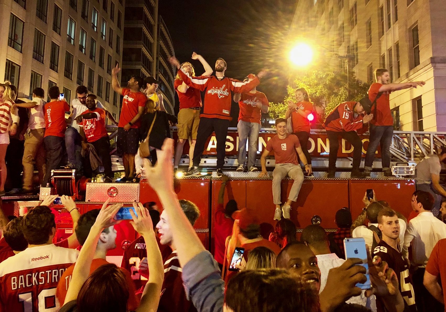 Crowds went wild in celebration after Thursday's game. (WTOP/Dave Dildine) 