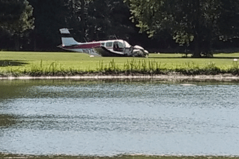 Small plane crashes on Md. golf course, catches fire