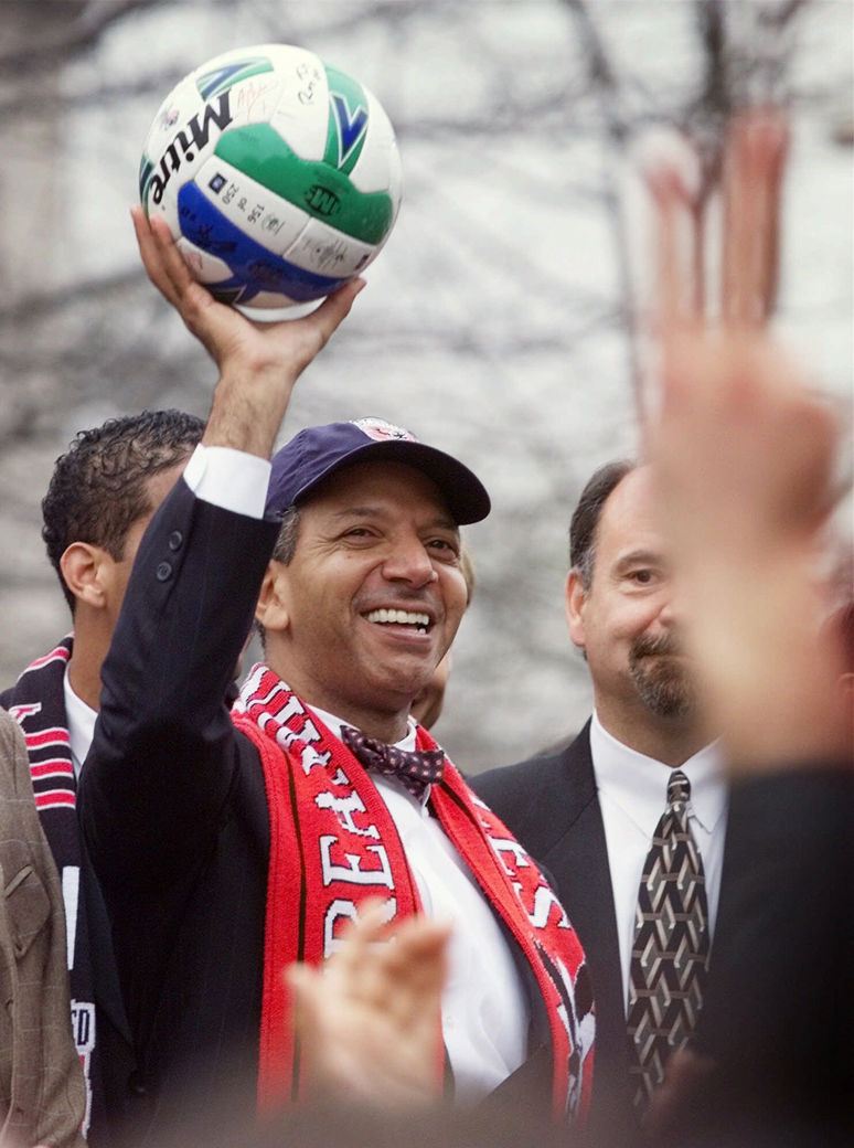 Washington Mayor Anthony Williams participates in the DC United victory gathering for the 1999 MLS Championship Cup  in downtown Washington Tuesday Nov. 23, 1999. Hundreds gathered at Freedom Plaza to greet the three-time champs, who shut out the LA Galaxy 2-0 Sunday. (AP Photo/Doug Mills)